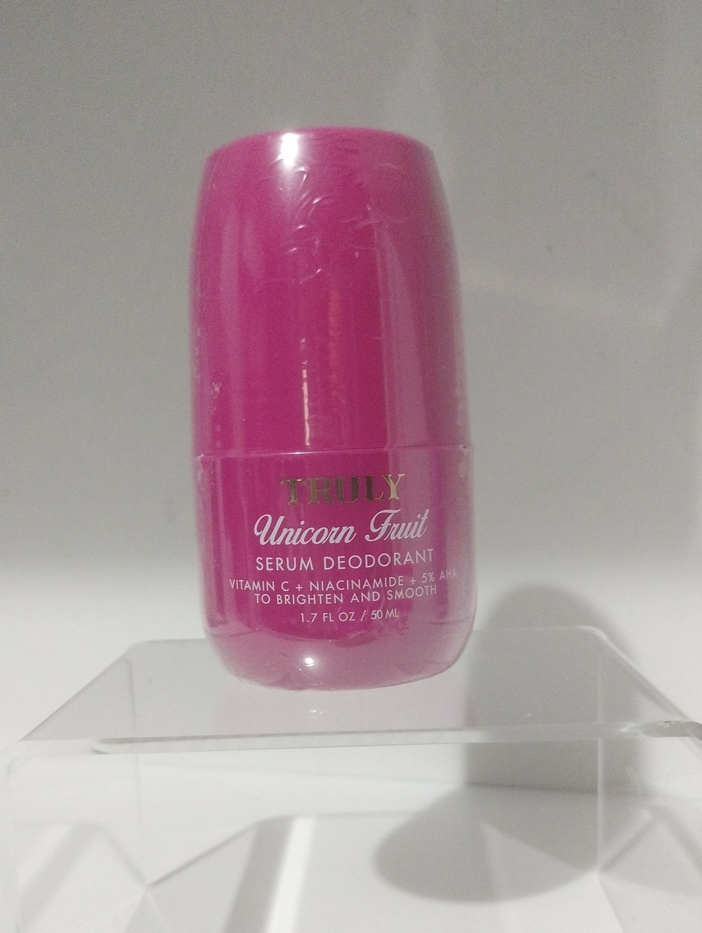 TRULY Unicorn Fruit Serum Deodorant - Bright Pink